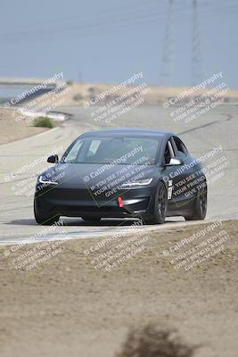 media/Oct-19-2025-Speed Ventures (Sun) [[a6e7fe67be]]/TC B/Session 2 (Outside Grapevine)/